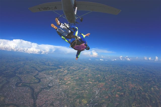  Salto en paracaídas en Albi 